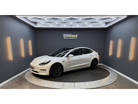 (Dual Motor) Performance Saloon 4dr Electric Auto 4WDE (Performance Upgrade) (449 bhp)