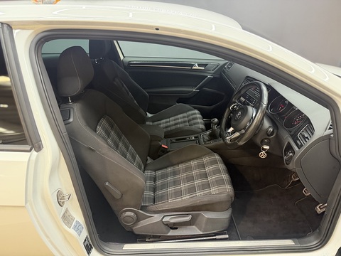 2.0 TDI BlueMotion Tech GTD Hatchback 3dr Diesel Manual Euro 6 (s/s) (184 ps)