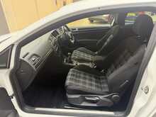 Volkswagen Golf 2.0 TDI BlueMotion Tech GTD Hatchback 3dr Diesel Manual Euro 6 (s/s) (184 ps) 