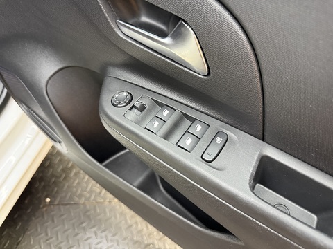 1.2 Design Hatchback 5dr Petrol Manual Euro 6 (75  Hatchback 1.2 Manual Petrol