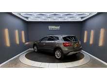 Mercedes-Benz GLA 2.1 GLA200d SE (Executive) SUV 5dr Diesel 7G-DCT Euro 6 (s/s) (136 ps) 