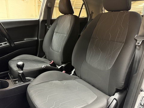 1.0 EcoDynamics 2 Hatchback 5dr Petrol Manual Euro 5 (s/s) (68 bhp)