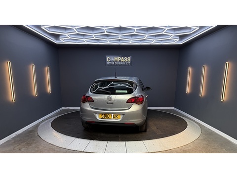 1.6 16v SE Hatchback 5dr Petrol Manual Euro 5 (115 ps)