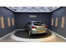 Vauxhall Astra 1.6 16v SE Hatchback 5dr Petrol Manual Euro 5 (115 ps) 