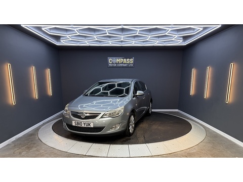 1.6 16v SE Hatchback 5dr Petrol Manual Euro 5 (115 ps)