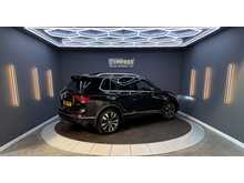 Volkswagen Tiguan 2.0 TDI R-Line SUV 5dr Diesel DSG 4Motion Euro 6 (s/s) (150 ps) 