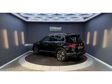 Volkswagen Tiguan 2.0 TDI R-Line SUV 5dr Diesel DSG 4Motion Euro 6 (s/s) (150 ps) 