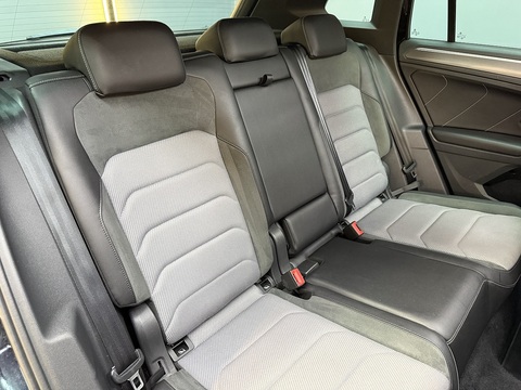 2.0 TDI R-Line SUV 5dr Diesel DSG 4Motion Euro 6 (s/s) (150 ps)