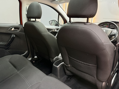 1.2 PureTech Allure Premium Hatchback 5dr Petrol Manual Euro 6 (s/s) (82 ps)
