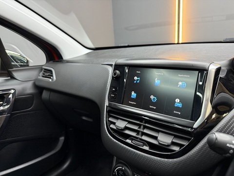 1.2 PureTech Allure Premium Hatchback 5dr Petrol Manual Euro 6 (s/s) (82 ps)