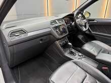 Volkswagen Tiguan 2.0 BiTDI R-Line SUV 5dr Diesel DSG 4Motion Euro 6 (s/s) (240 ps) 