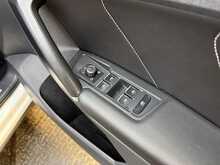 Volkswagen Tiguan 2.0 BiTDI R-Line SUV 5dr Diesel DSG 4Motion Euro 6 (s/s) (240 ps) 