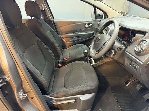 0.9 TCe ENERGY Play SUV 5dr Petrol Manual Euro 6 (s/s) (90 ps) SUV Manual Petrol