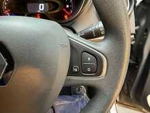 Renault Captur 0.9 TCe ENERGY Play SUV 5dr Petrol Manual Euro 6 (s/s) (90 ps) SUV Manual Petrol 