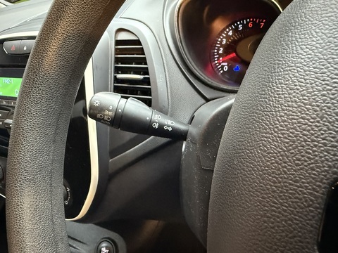 0.9 TCe ENERGY Play SUV 5dr Petrol Manual Euro 6 (s/s) (90 ps) SUV Manual Petrol