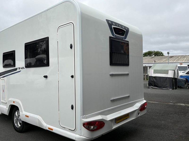 Ford Transit  - U11