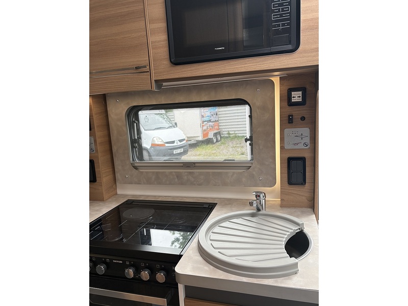 Ford Transit  - U11