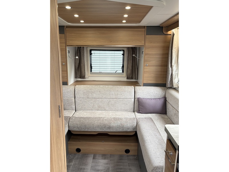 Ford Transit  - U11