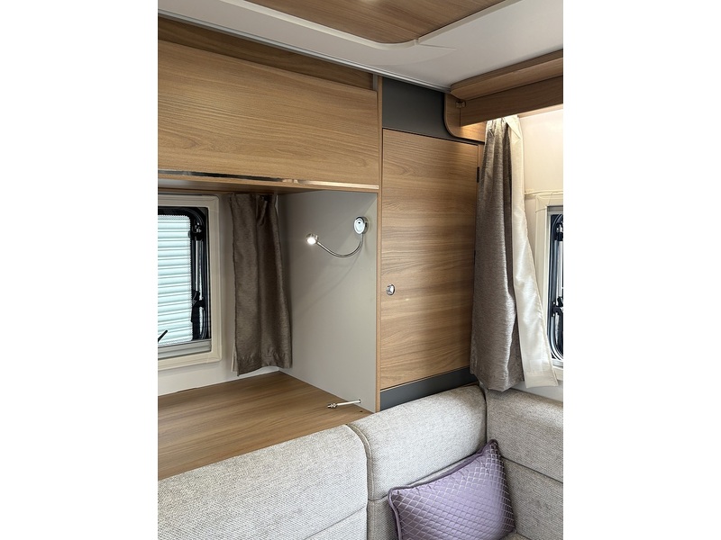 Ford Transit  - U11