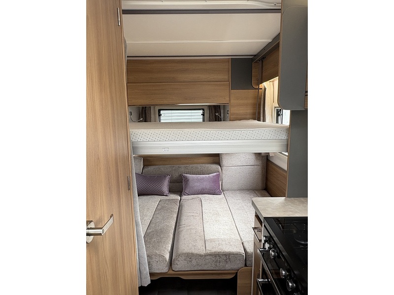 Ford Transit  - U11