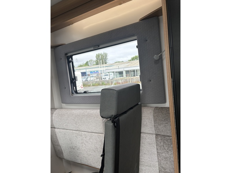 Ford Transit  - U11