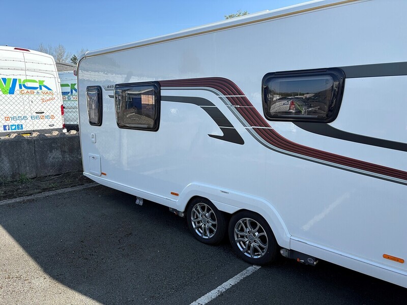 Swift Elegance 645 - U4