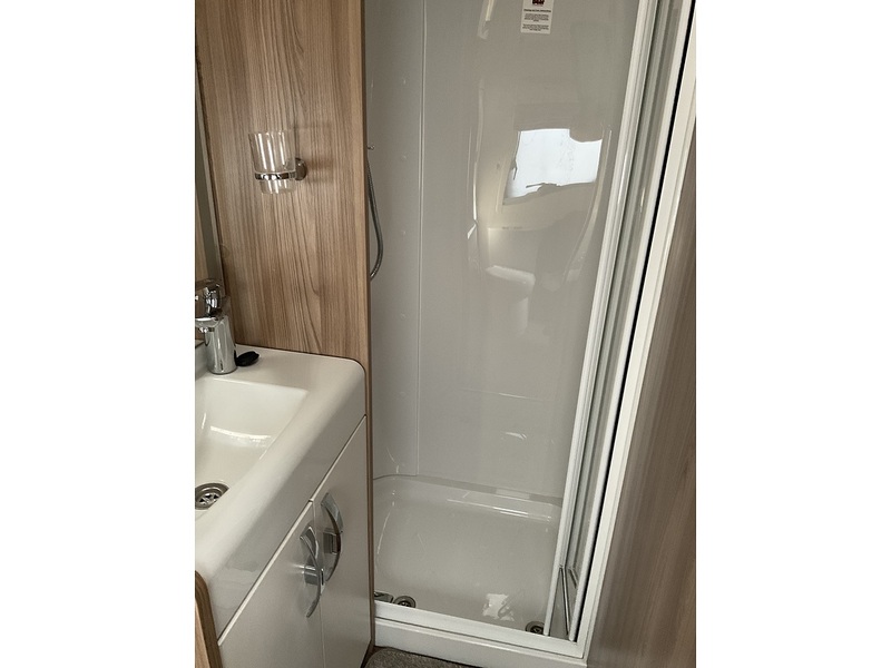 Swift Elegance 645 - U4