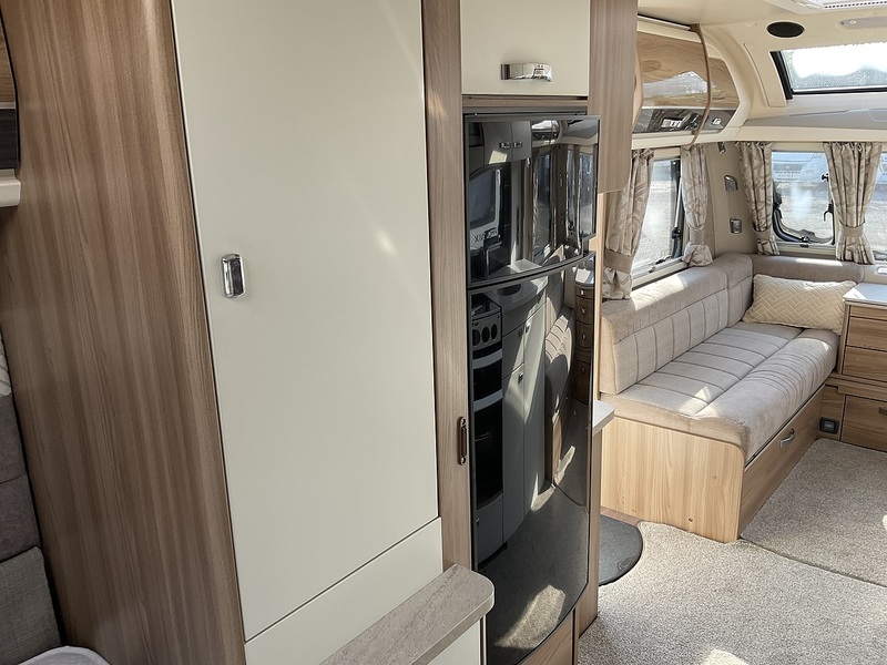 Swift Elegance 645 - U4