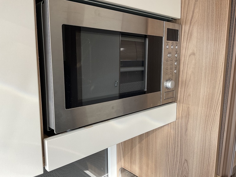 Swift Elegance 645 - U4