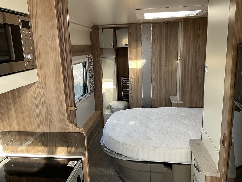 Swift Elegance 645 - U4