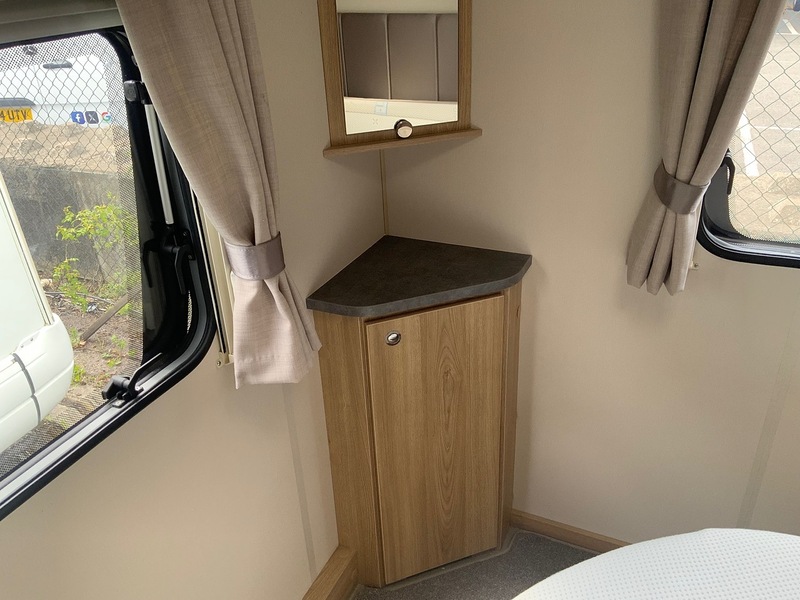 Elddis Avante 454 - U7