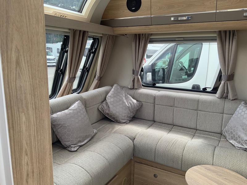 Elddis Avante 454 - U7