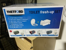 Thetford C200 Toilet cassette Toilet seat plus cassette Image 1