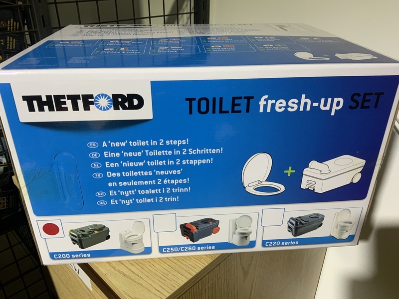 Thetford C200 Toilet cassette Toilet seat plus cassette Image 3