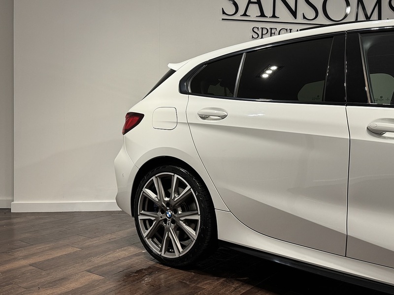 BMW 1 Series 2.0 M135i Hatchback 5dr Petrol Auto xDrive Euro 6 (s/s) (306 ps) - U183
