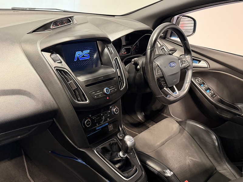 Ford Focus 2.3T EcoBoost RS Hatchback 5dr Petrol Manual AWD Euro 6 (s/s) (350 ps) - U192