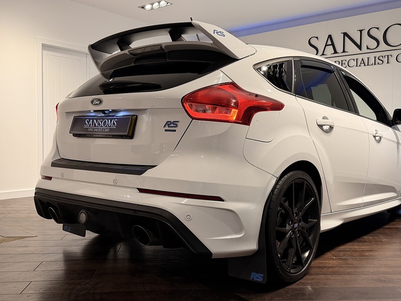 Ford Focus 2.3T EcoBoost RS Hatchback 5dr Petrol Manual AWD Euro 6 (s/s) (350 ps) - U192