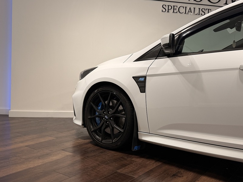 Ford Focus 2.3T EcoBoost RS Hatchback 5dr Petrol Manual AWD Euro 6 (s/s) (350 ps) - U192