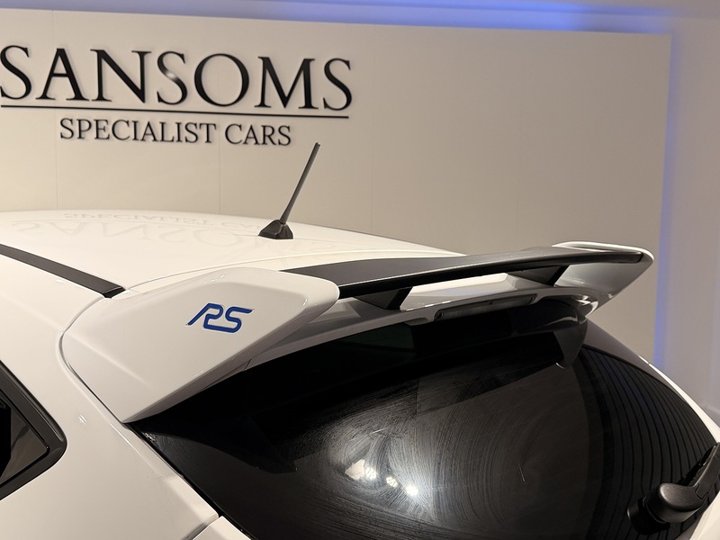 Ford Focus 2.3T EcoBoost RS Hatchback 5dr Petrol Manual AWD Euro 6 (s/s) (350 ps) - U192