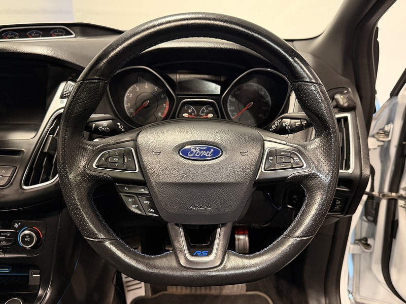 Ford Focus 2.3T EcoBoost RS Hatchback 5dr Petrol Manual AWD Euro 6 (s/s) (350 ps) - U192