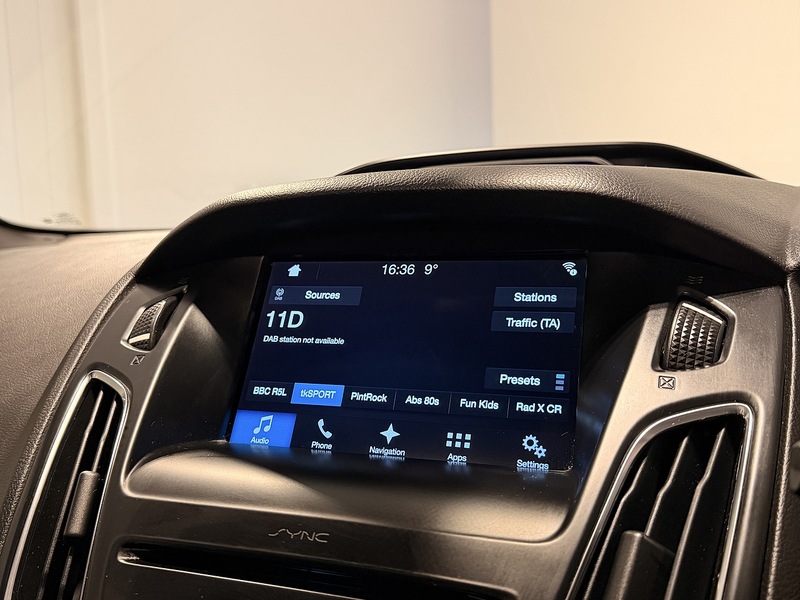 Ford Focus 2.3T EcoBoost RS Hatchback 5dr Petrol Manual AWD Euro 6 (s/s) (350 ps) - U192