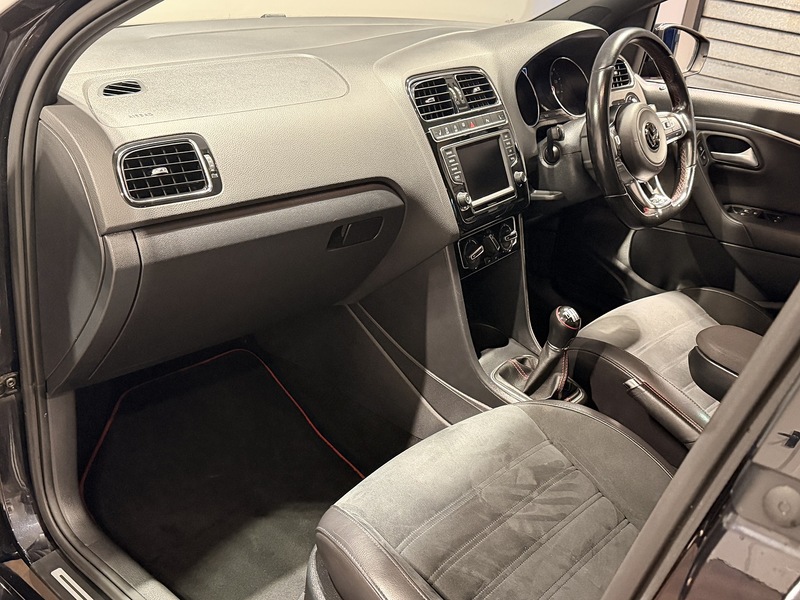 Volkswagen Polo 1.8 TSI BlueMotion Tech GTI Hatchback 5dr Petrol Manual Euro 6 (s/s) (192 ps) - U198