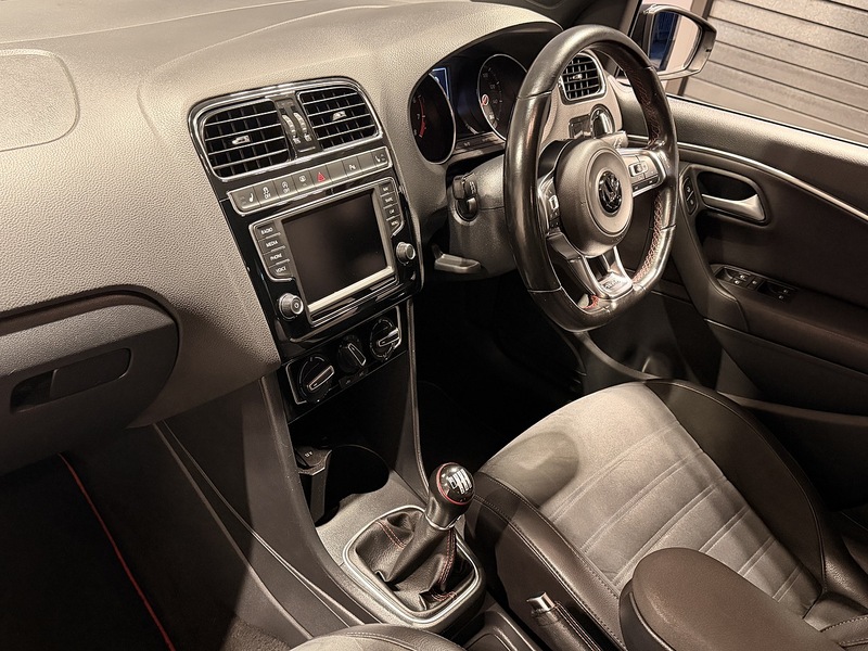 Volkswagen Polo 1.8 TSI BlueMotion Tech GTI Hatchback 5dr Petrol Manual Euro 6 (s/s) (192 ps) - U198