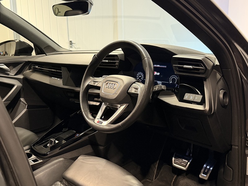 Audi RS3 2.5 TFSI Vorsprung Saloon 4dr Petrol S Tronic quattro Euro 6 (s/s) (400 ps) - U200