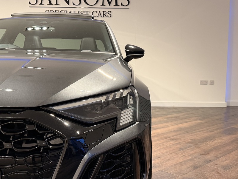Audi RS3 2.5 TFSI Vorsprung Saloon 4dr Petrol S Tronic quattro Euro 6 (s/s) (400 ps) - U200