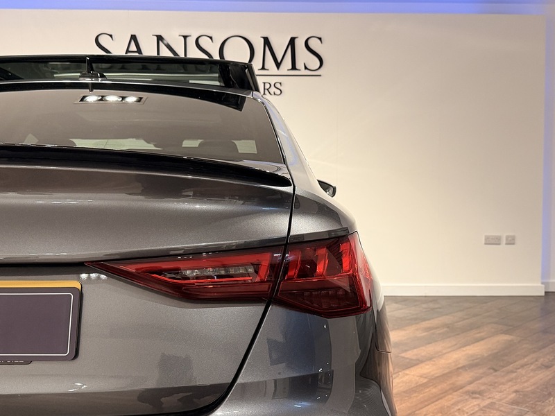Audi RS3 2.5 TFSI Vorsprung Saloon 4dr Petrol S Tronic quattro Euro 6 (s/s) (400 ps) - U200