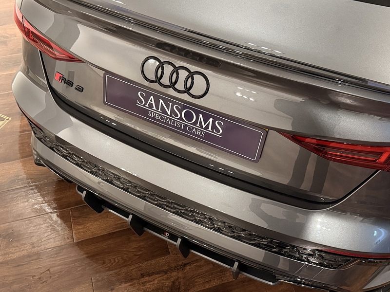 Audi RS3 2.5 TFSI Vorsprung Saloon 4dr Petrol S Tronic quattro Euro 6 (s/s) (400 ps) - U200