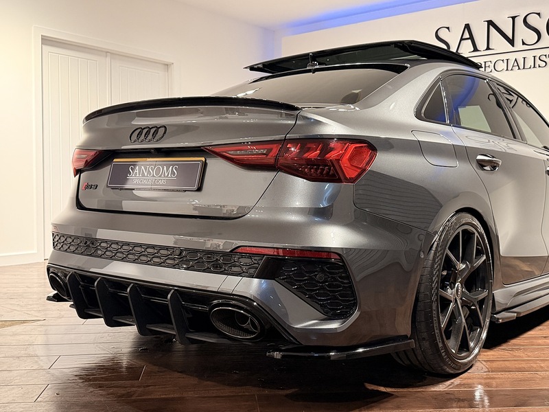Audi RS3 2.5 TFSI Vorsprung Saloon 4dr Petrol S Tronic quattro Euro 6 (s/s) (400 ps) - U200