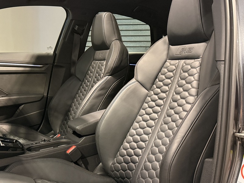 Audi RS3 2.5 TFSI Vorsprung Saloon 4dr Petrol S Tronic quattro Euro 6 (s/s) (400 ps) - U200