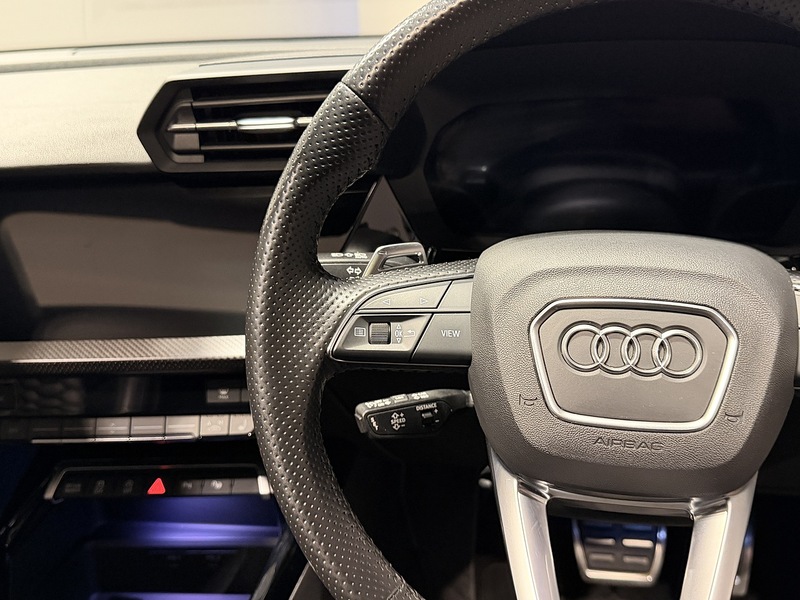 Audi RS3 2.5 TFSI Vorsprung Saloon 4dr Petrol S Tronic quattro Euro 6 (s/s) (400 ps) - U200